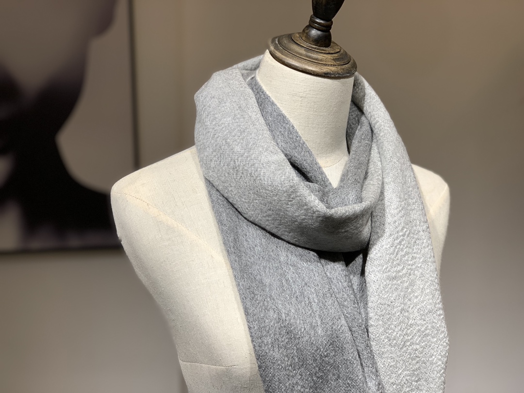 HERMES 爱马仕 秋冬新款羊绒围巾 灰色 两用AB面 情侣款 男女通用 30*180cm 5A级纯羊绒 原版全套包装 Birkinmm 铂金女王