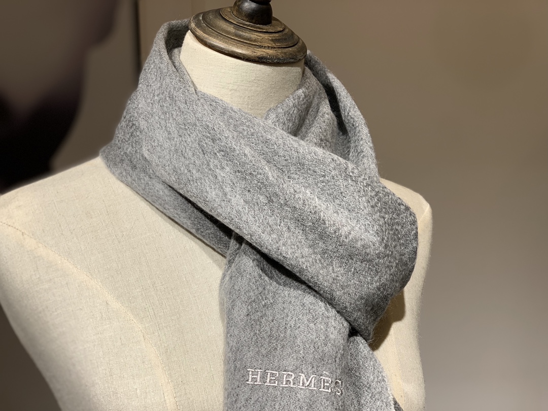HERMES 爱马仕 秋冬新款羊绒围巾 灰色 两用AB面 情侣款 男女通用 30*180cm 5A级纯羊绒 原版全套包装 Birkinmm 铂金女王