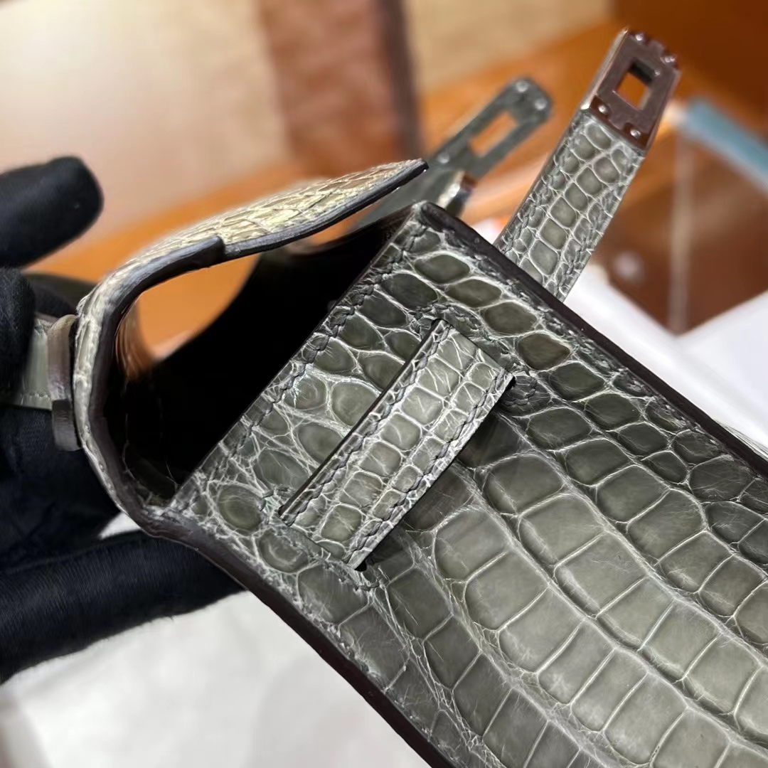 HERMES 爱马仕 MiniKelly 1 81 Gris Tourterelle 斑鸠灰 Alligator 美洲鳄 进口蜜蜡线 全手工制作 蜜蜡线内缝 Birkinmm 铂金女王
