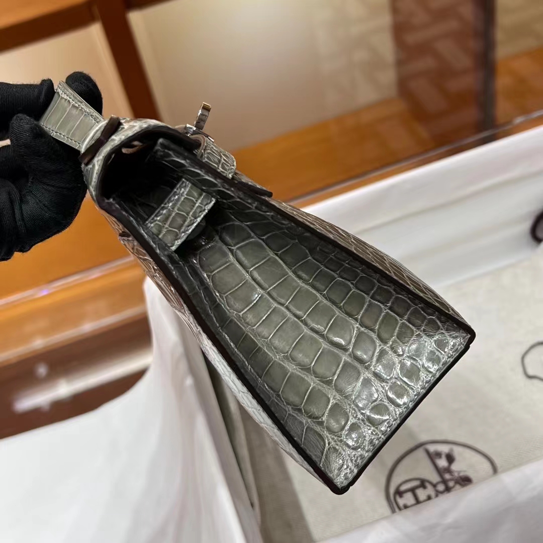 HERMES 爱马仕 MiniKelly 1 81 Gris Tourterelle 斑鸠灰 Alligator 美洲鳄 进口蜜蜡线 全手工制作 蜜蜡线内缝 Birkinmm 铂金女王