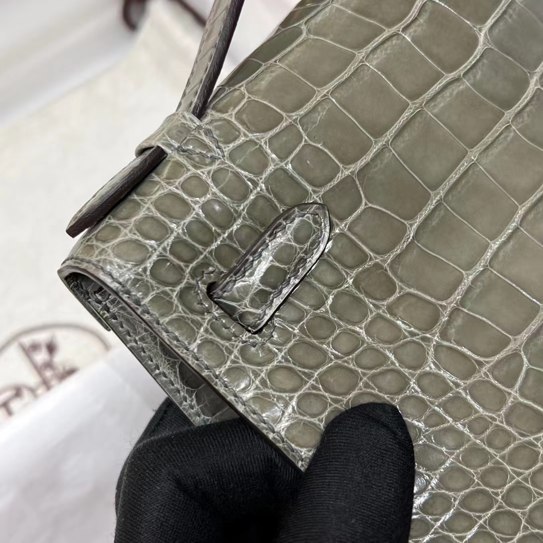 HERMES 爱马仕 MiniKelly 1 81 Gris Tourterelle 斑鸠灰 Alligator 美洲鳄 进口蜜蜡线 全手工制作 蜜蜡线内缝 Birkinmm 铂金女王