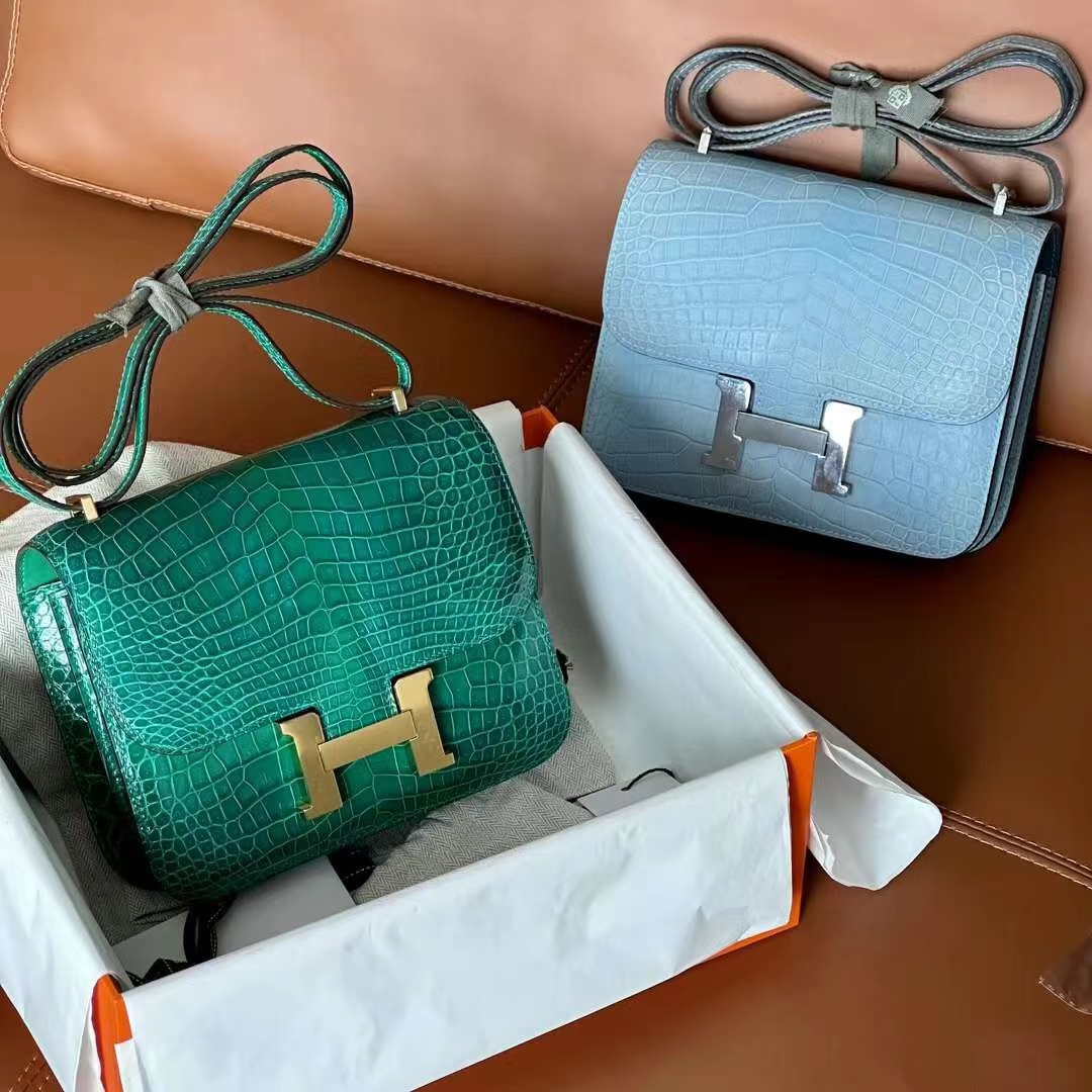 HERMES 爱马仕 Constance 19CM Alligator 美洲鳄 6Q Vert Emeraude 翡翠绿 3P Bieu Atoil泻湖蓝  进口蜜蜡线 全手工制作
