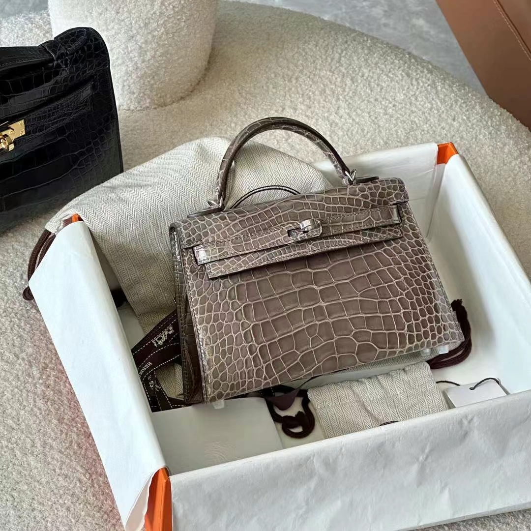 HERMES 爱马仕 【现货】 MiniKelly 2 81 Gris Tourterelle 斑鸠灰 Alligator 美洲鳄 现货 进口蜜蜡线 全手工制作