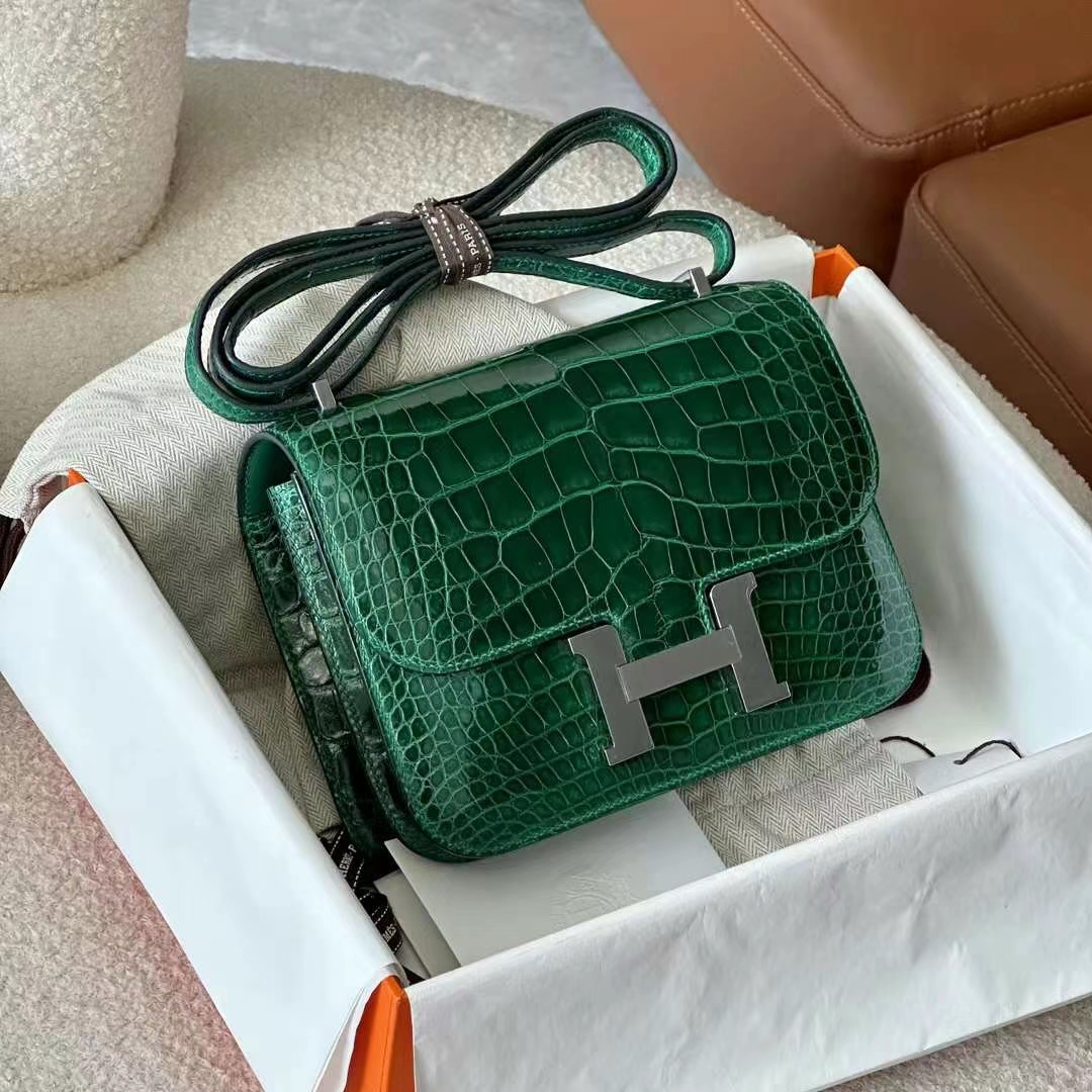 HERMES 爱马仕 Constance 19CM Alligator 美洲鳄 67 Vert Fonce 祖母绿 进口蜜蜡线 全手工制作