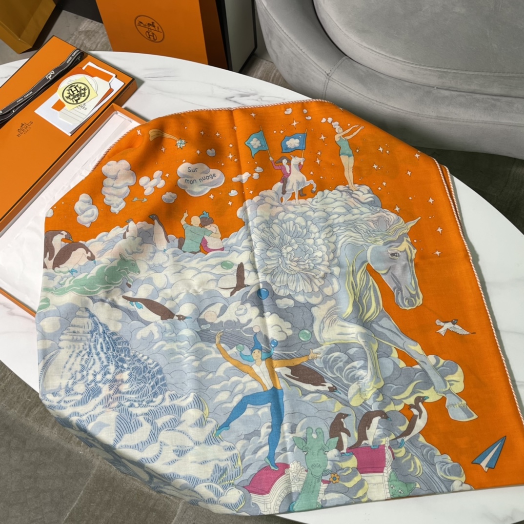 铂金女王 Birkinmm HERMES秋冬丝绒披肩 140 x140cm 70%山羊绒 30%桑蚕丝 纯手工卷边