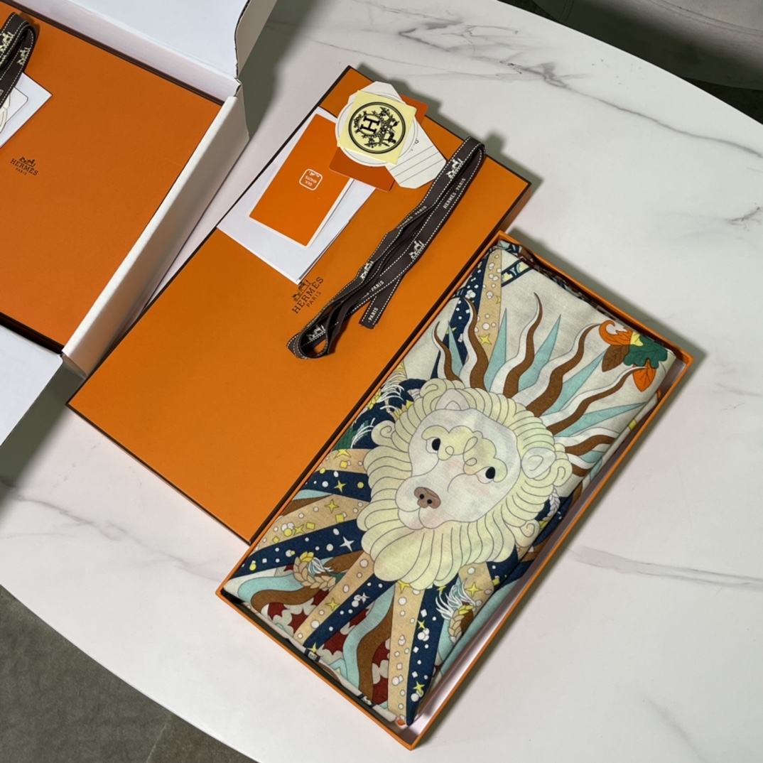 Birkinmm 铂金女王 HERMES秋冬丝绒披肩 140 x140cm 70%山羊绒 30%桑蚕丝 纯手工卷边