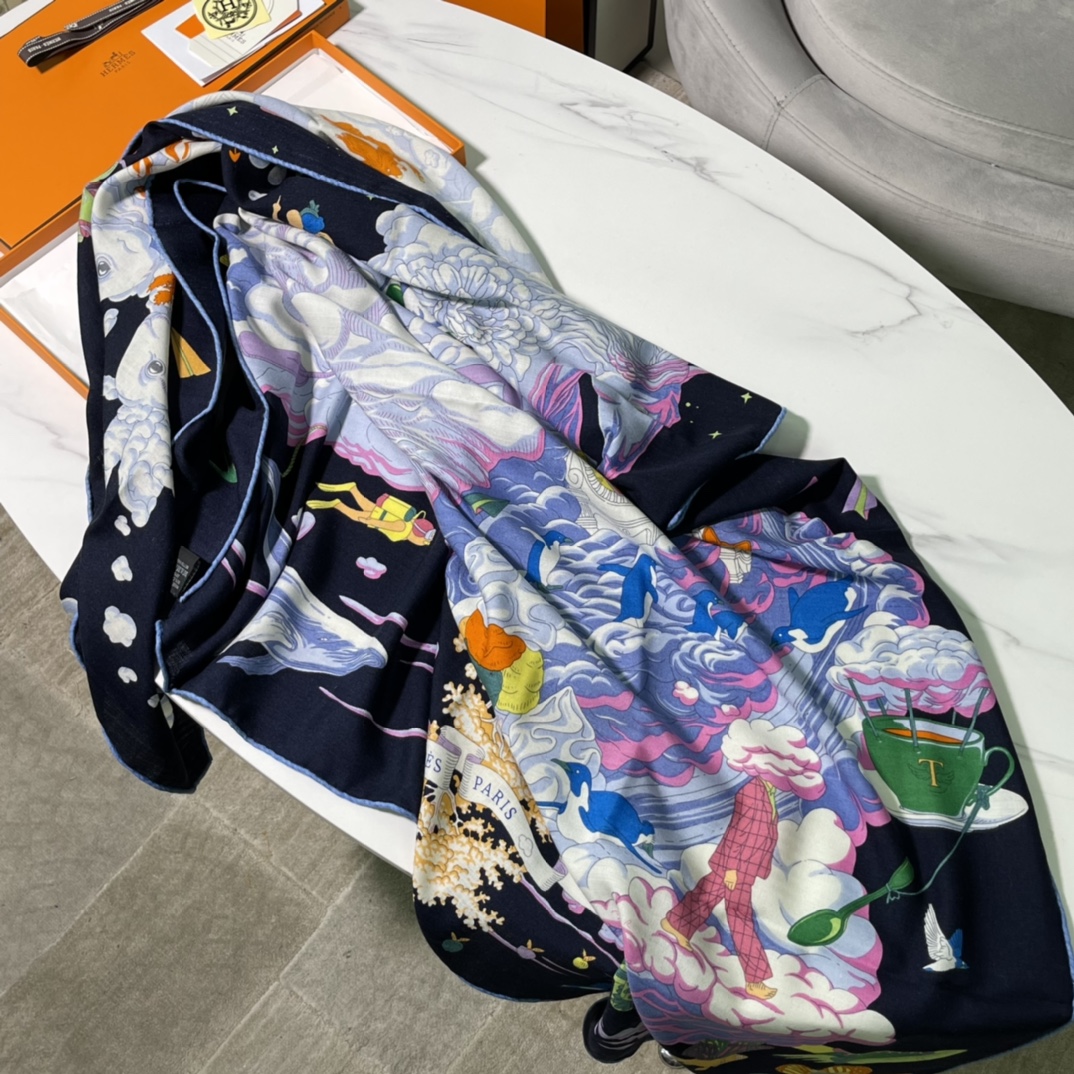 铂金女王 Birkinmm HERMES秋冬丝绒披肩 140 x140cm 70%山羊绒 30%桑蚕丝 纯手工卷边