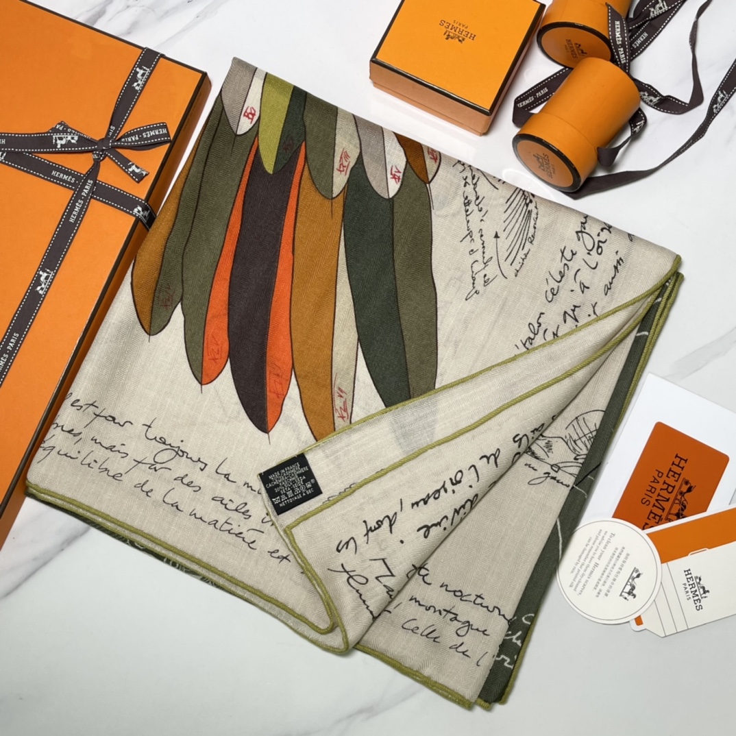 Birkinmm 铂金女王 HERMES 秋季新款 《飞马传说》橄榄绿 140x140cm 丝绒材质