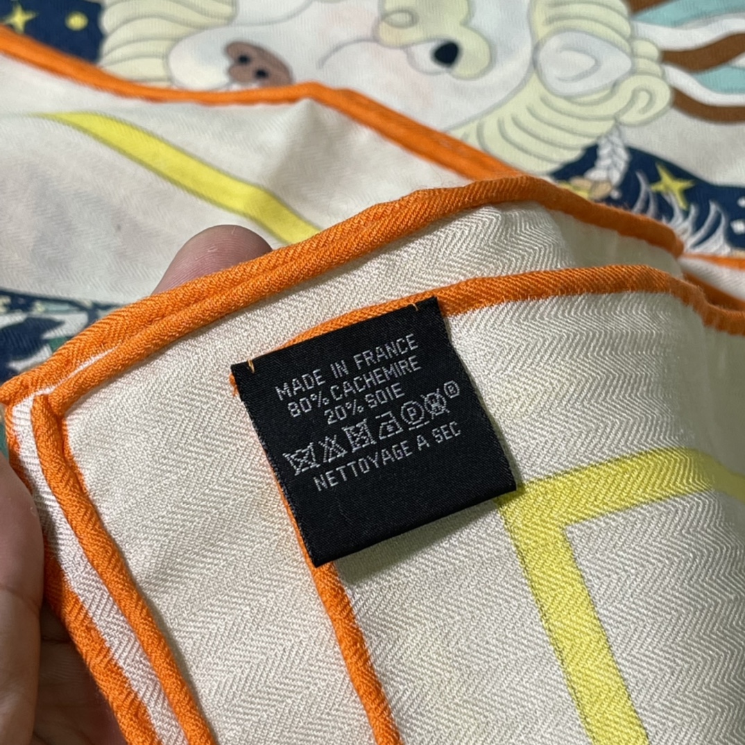 Birkinmm 铂金女王 HERMES秋冬丝绒披肩 140 x140cm 70%山羊绒 30%桑蚕丝 纯手工卷边