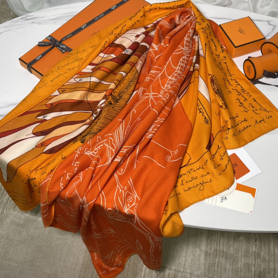 Birkinmm 铂金女王 HERMES 秋季新款 《飞马传说》橙色 140x140cm 丝绒材质