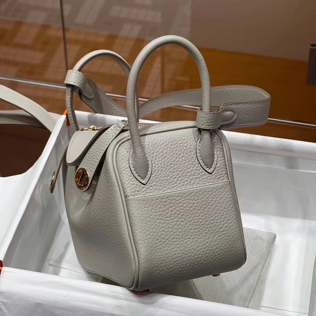 HERMES 爱马仕 【现货】 Mini Lindy 20cm 80 Gris Perle 珍珠灰 TOGO 现货 进口蜜蜡线 全手工制作
