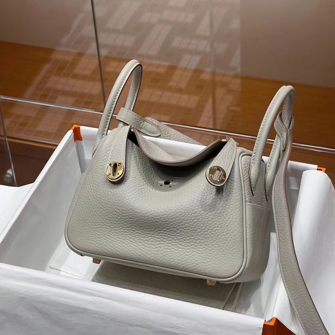 HERMES 爱马仕 【现货】 Mini Lindy 20cm 80 Gris Perle 珍珠灰 TOGO 现货 进口蜜蜡线 全手工制作
