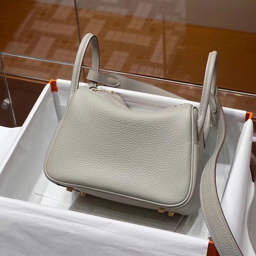 HERMES 爱马仕 【现货】 Mini Lindy 20cm 80 Gris Perle 珍珠灰 TOGO 现货 进口蜜蜡线 全手工制作