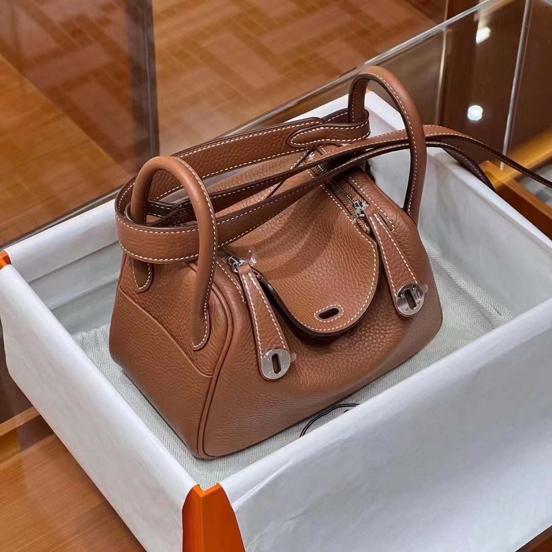 HERMES 爱马仕 【现货】 Mini Lindy 20cm CK37 金棕色 TOGO 现货 进口蜜蜡线 全手工制作