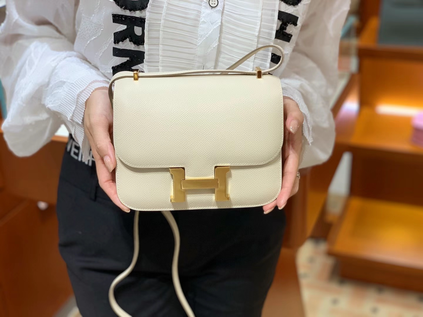 Birkinmm 铂金女王 HERMES 爱马仕 Constance 19CM Epsom皮 Craie 10 奶昔白 进口蜜蜡线 全手工制作-铂金女王 Birkinmm 铂金女王 HERMES 爱马仕 Constance 19CM Epsom皮 Craie 10 奶昔白 进口蜜蜡线 全手工制作