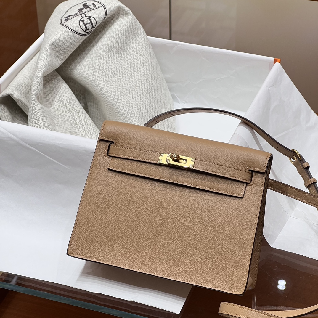 Birkinmm 铂金女王 HERMES 爱马仕 Kellydanse 22cm Evercolor皮 0M CHAI 奶茶色 进口蜜蜡线 全手工制作