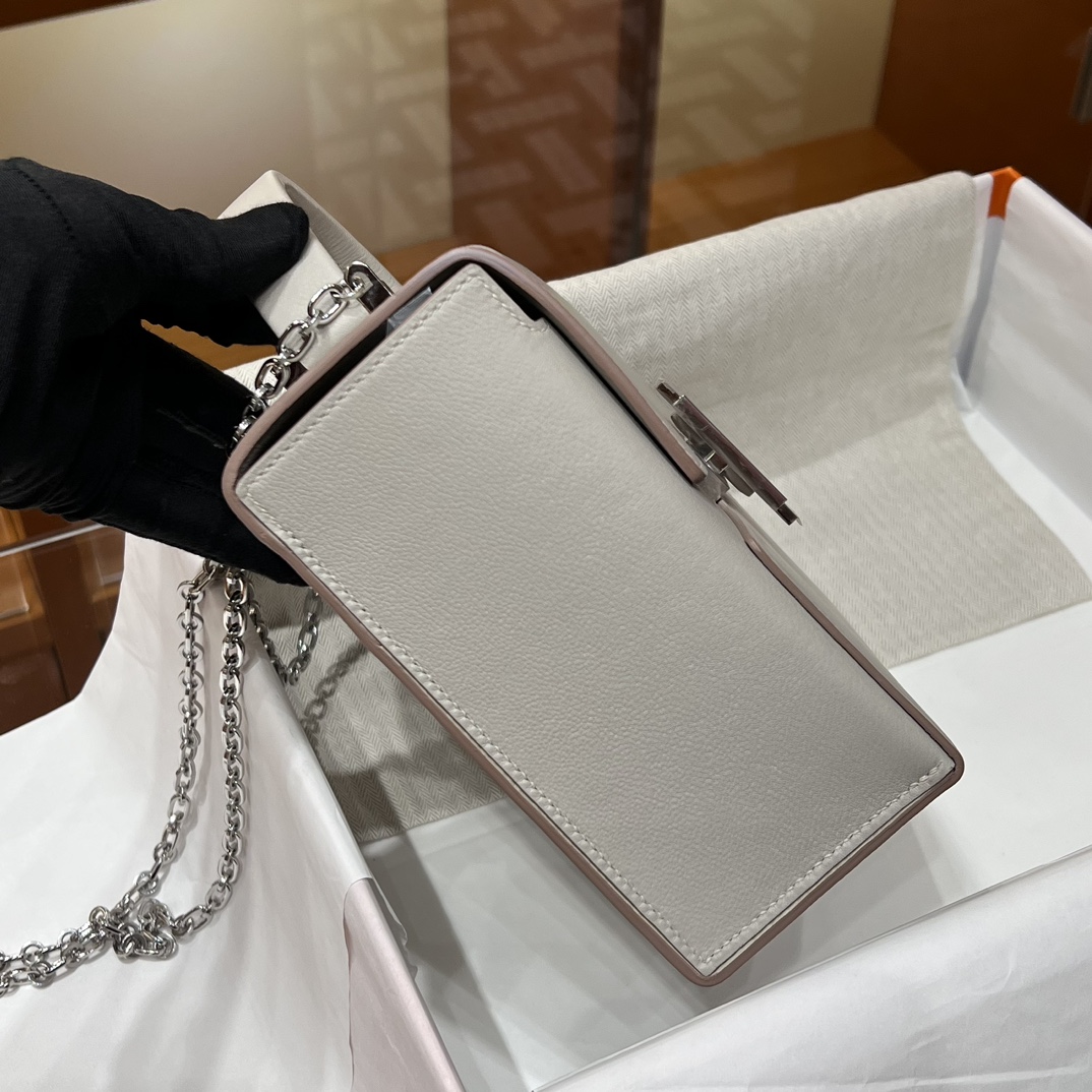 HERMES 爱马仕 Cinhetic 走秀款盒子包 10 Craie 奶昔白 Evercolor 进口蜜蜡线 全手工制作
