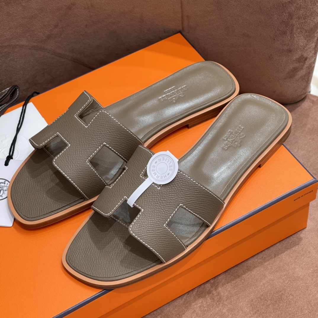 HERMES 爱马仕 H拖鞋 34-41码 原厂同步 进口真皮大底 全手工制作 8C Gri Elephant 大象灰