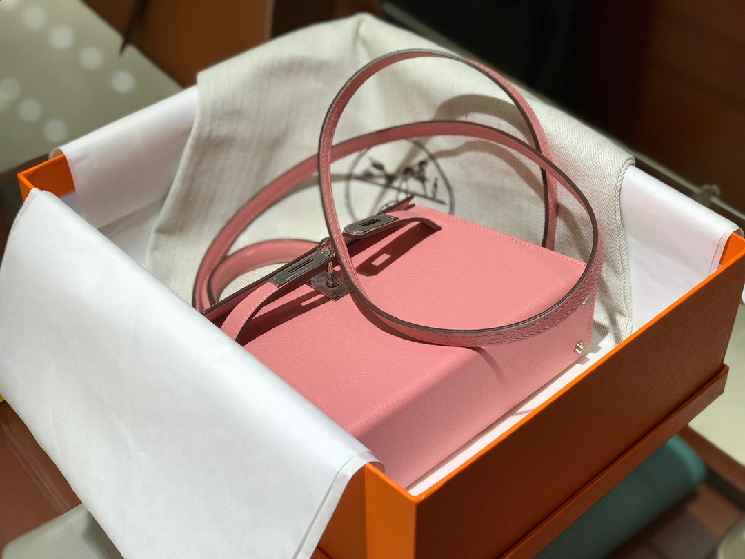 HERMES 爱马仕 【现货】 MiniKelly 2 山羊皮 5P Pink樱花粉 现货 进口蜜蜡线 全手工制作