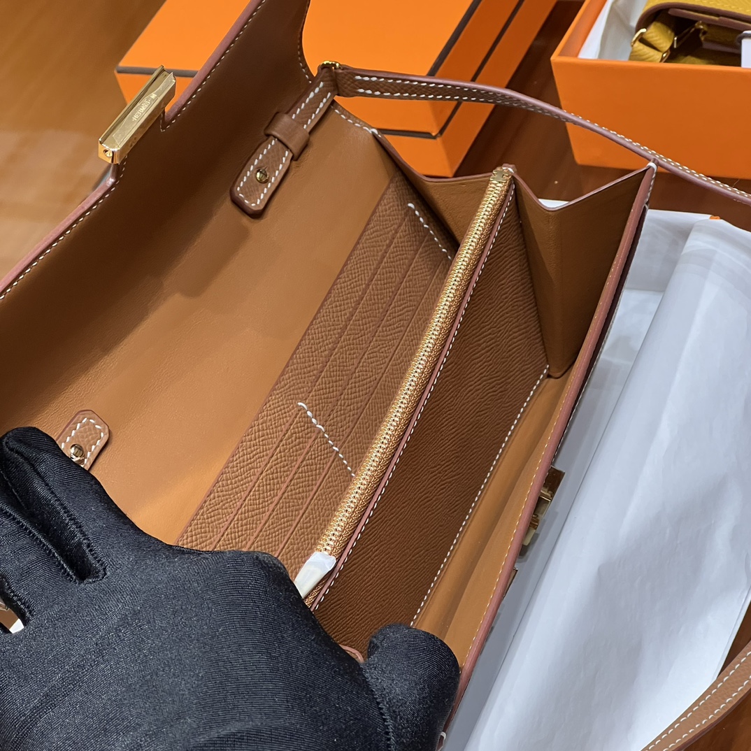 铂金女王 HERMES 爱马仕  Constance To Go Espom皮 19cm CK37 金棕色 进口蜜蜡线 全手工制作