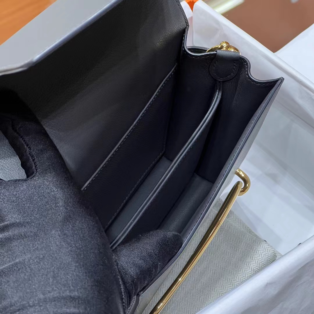 HERMES 爱马仕官网推荐 Roulis 猪鼻子 89 Nior 经典黑 Swift皮 进口蜜蜡线 全手工制作