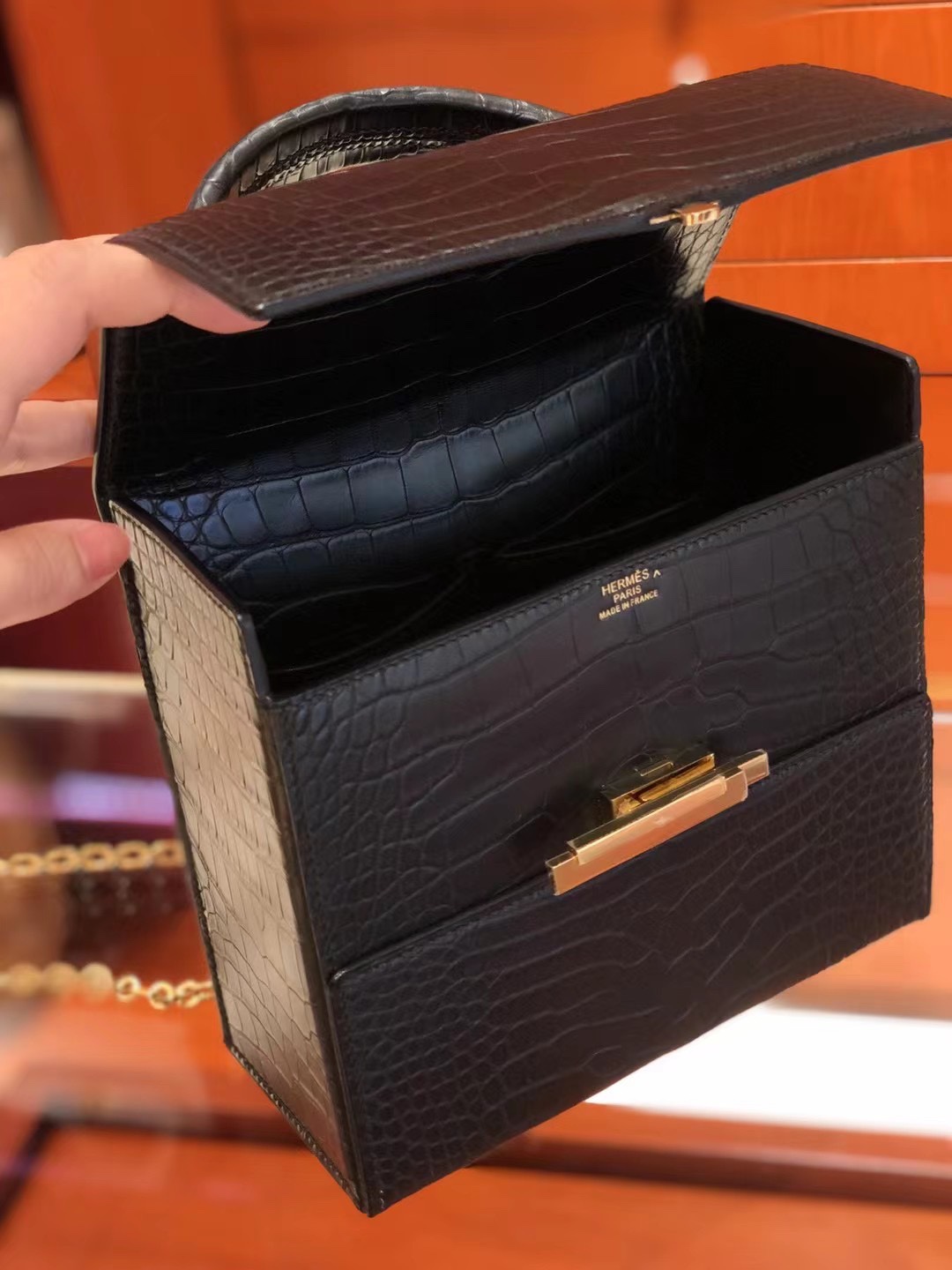 HERMES 爱马仕 Cinhetic 走秀款盒子包 89 Nior 经典黑 鳄鱼皮 进口蜜蜡线 全手工制作