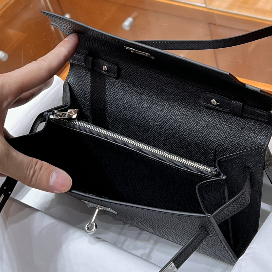 铂金女王 HERMES 爱马仕  Kelly to go Espom皮 19cm 89 Nior 经典黑 进口蜜蜡线 全手工制作