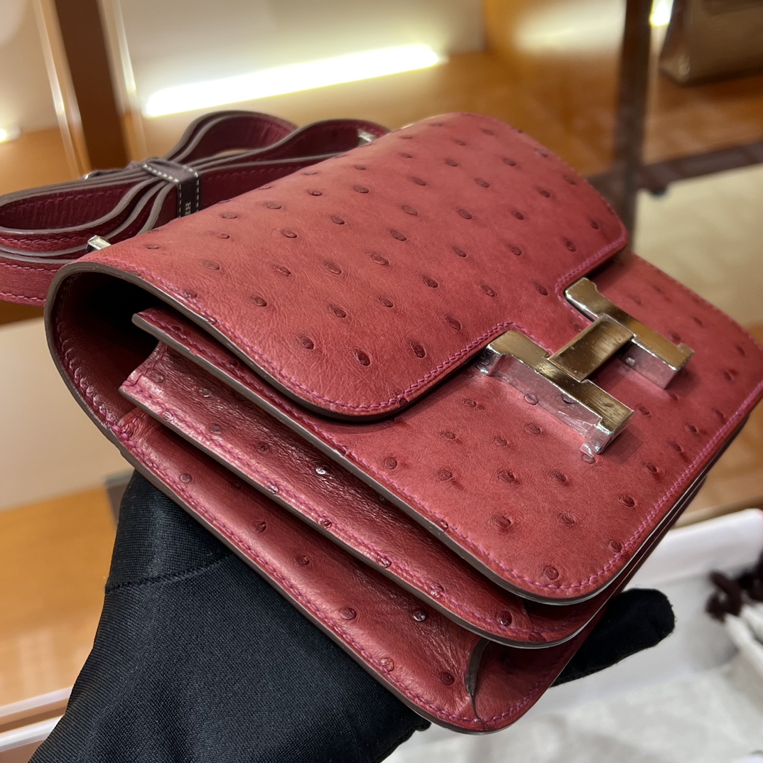 HERMES 爱马仕 【现货】Constance 19CM 57 Bordeaux波尔多红 Ostrich 鸵鸟皮 现货 进口蜜蜡线 全手工制作 铂金女王 Birkinmm