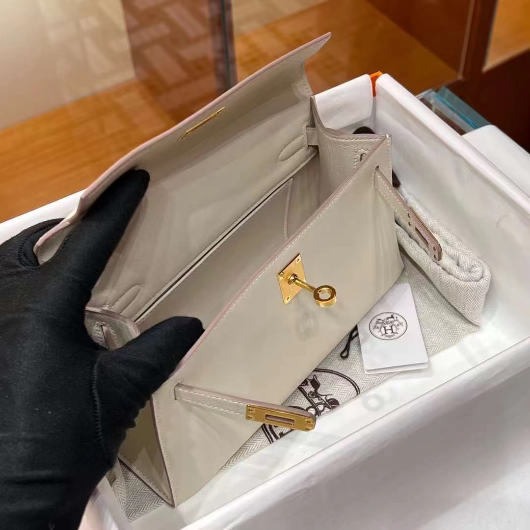 铂金女王 HERMES 爱马仕  MiniKelly 1 10 Craie粉笔白 Swift皮 进口蜜蜡线 全手工制作