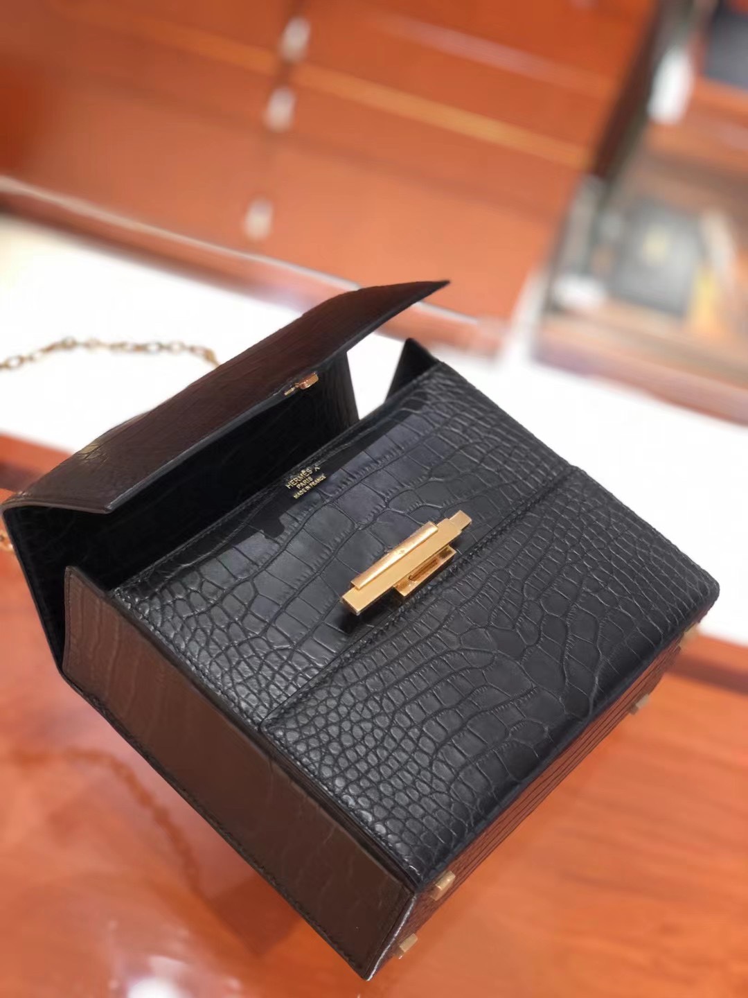 HERMES 爱马仕 Cinhetic 走秀款盒子包 89 Nior 经典黑 鳄鱼皮 进口蜜蜡线 全手工制作