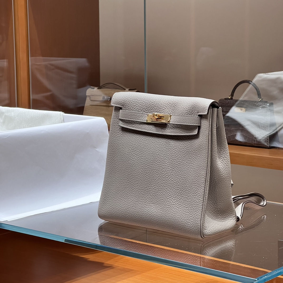 HERMES 爱马仕官网推荐 Kelly ado 双肩背包 21cm 80 Gris Perle 珍珠灰 Togo皮 进口蜜蜡线 全手工制作