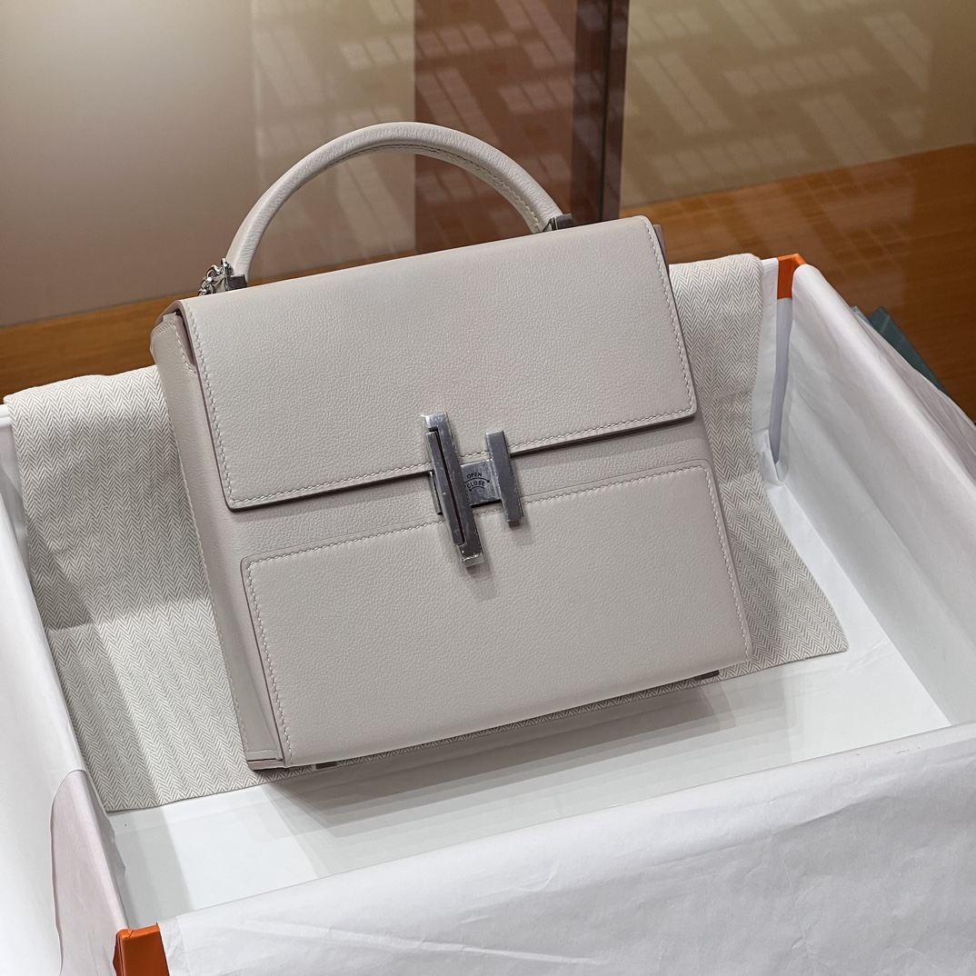 HERMES 爱马仕 Cinhetic 走秀款盒子包 10 Craie 奶昔白 Evercolor 进口蜜蜡线 全手工制作