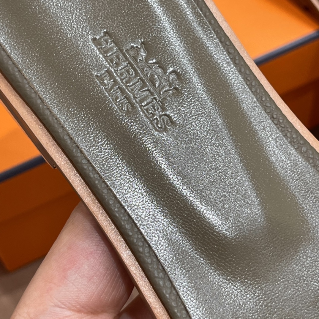 HERMES 爱马仕 H拖鞋 34-41码 原厂同步 进口真皮大底 全手工制作 8C Gri Elephant 大象灰