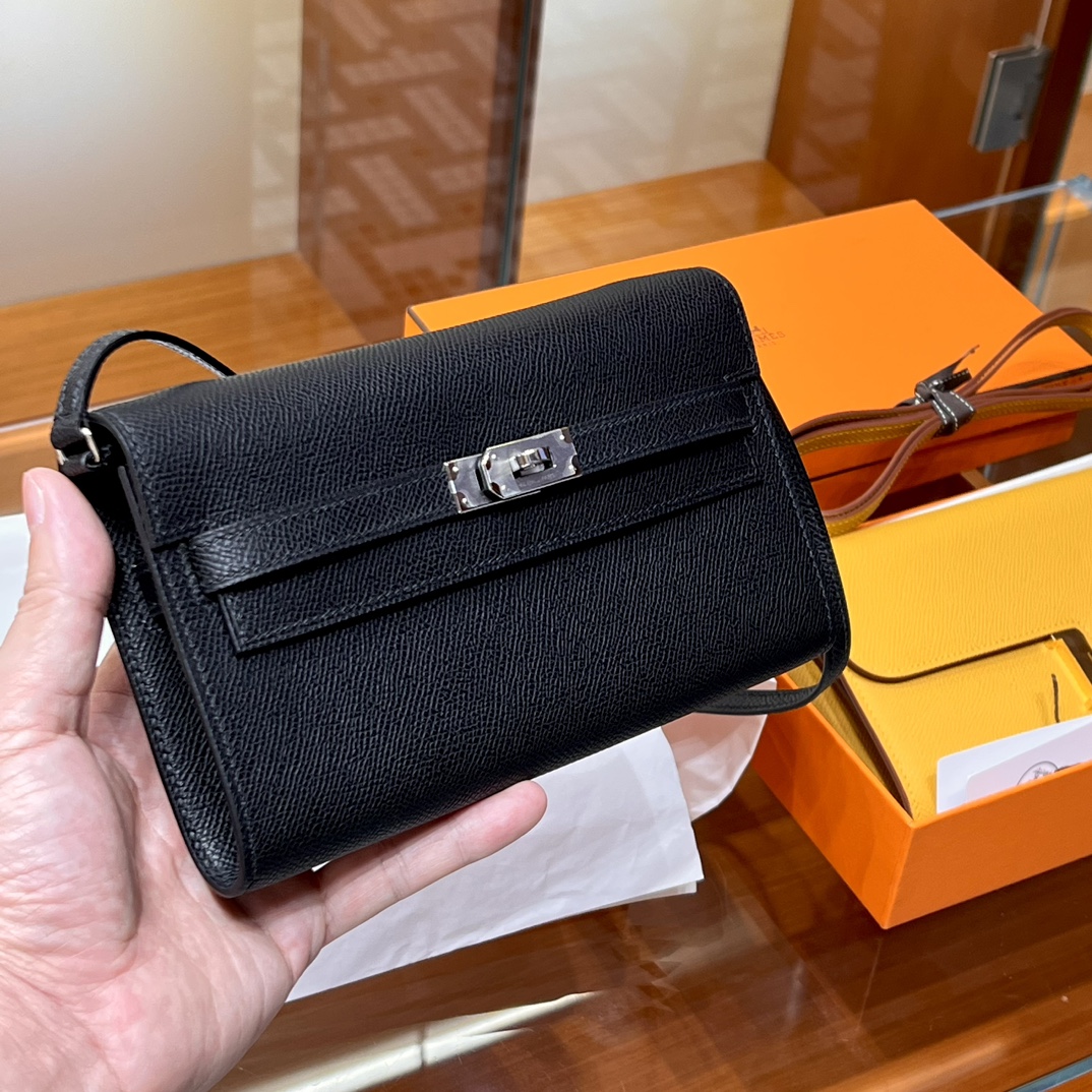 铂金女王 HERMES 爱马仕  Kelly to go Espom皮 19cm 89 Nior 经典黑 进口蜜蜡线 全手工制作