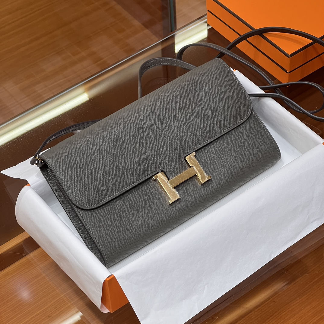 铂金女王 HERMES 爱马仕  Constance To Go Espom皮 19cm 8F Etain 锡器灰 进口蜜蜡线 全手工制作