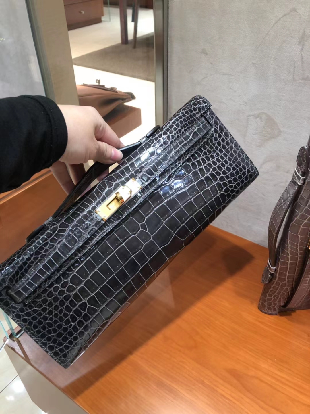 HERMES 爱马仕 【现货】Kelly Cut 31cm 8F Etain 锡器灰 鳄鱼皮 现货 进口蜜蜡线 全手工制作 铂金女王 Birkinmm
