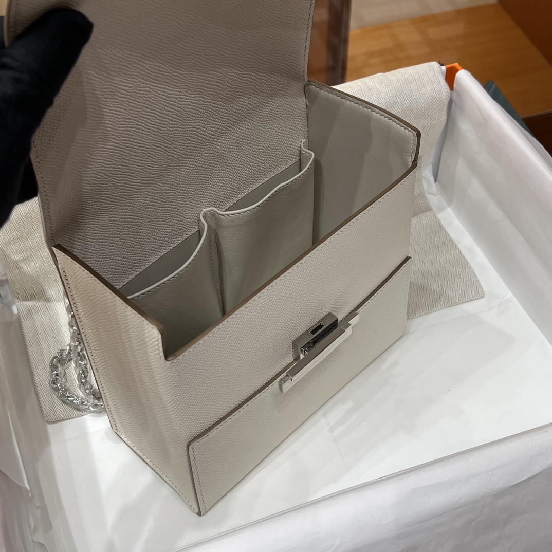 HERMES 爱马仕 Cinhetic 走秀款盒子包 10 Craie 奶昔白 Epsom 进口蜜蜡线 全手工制作