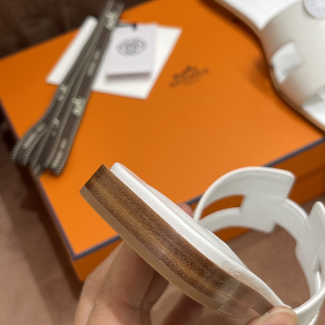 HERMES 爱马仕 H拖鞋 34-41码 原厂同步 进口真皮大底 全手工制作 01 Blanc 纯白色