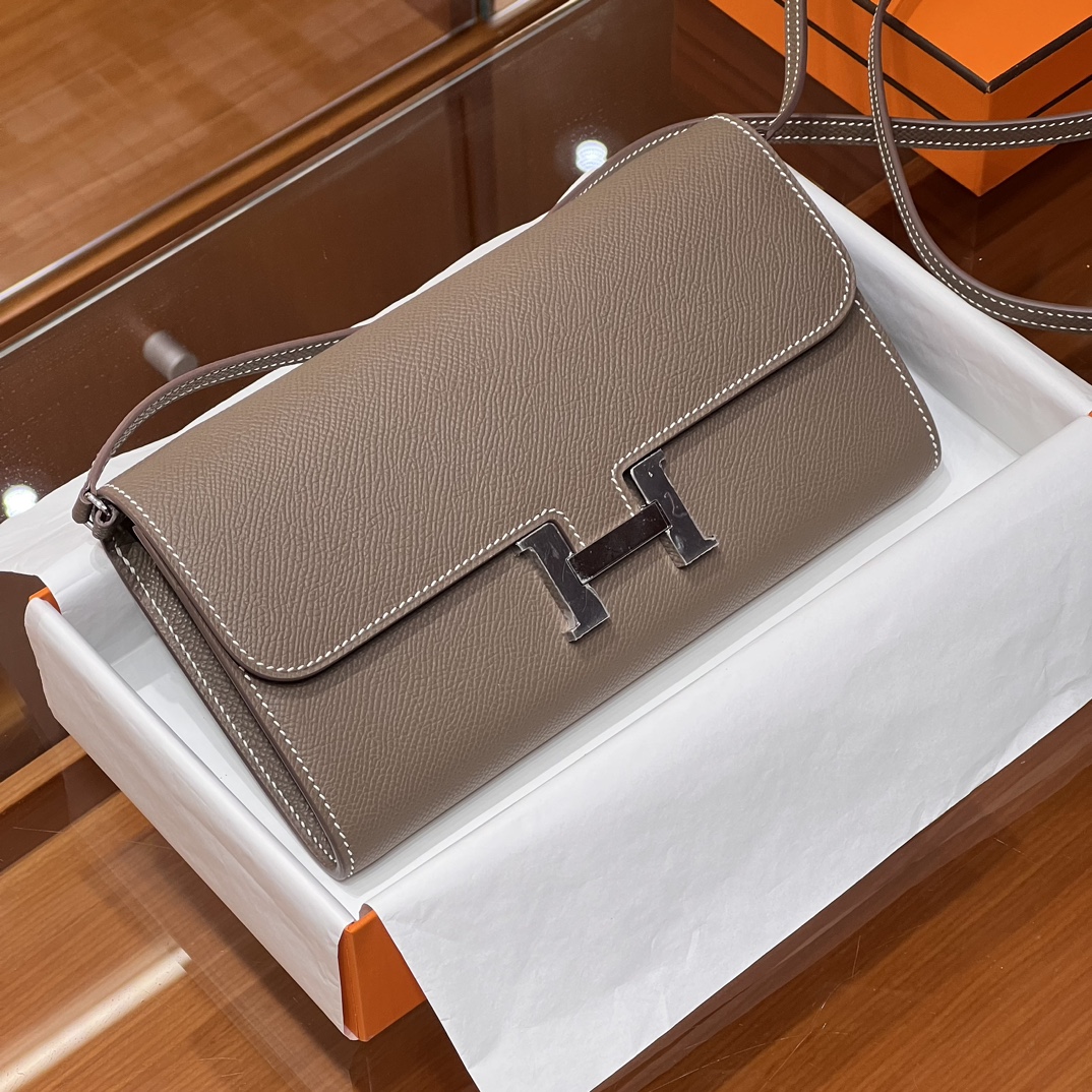 铂金女王 HERMES 爱马仕  Constance To Go Espom皮 19cm 8C Gri Elephant 大象灰 进口蜜蜡线 全手工制作