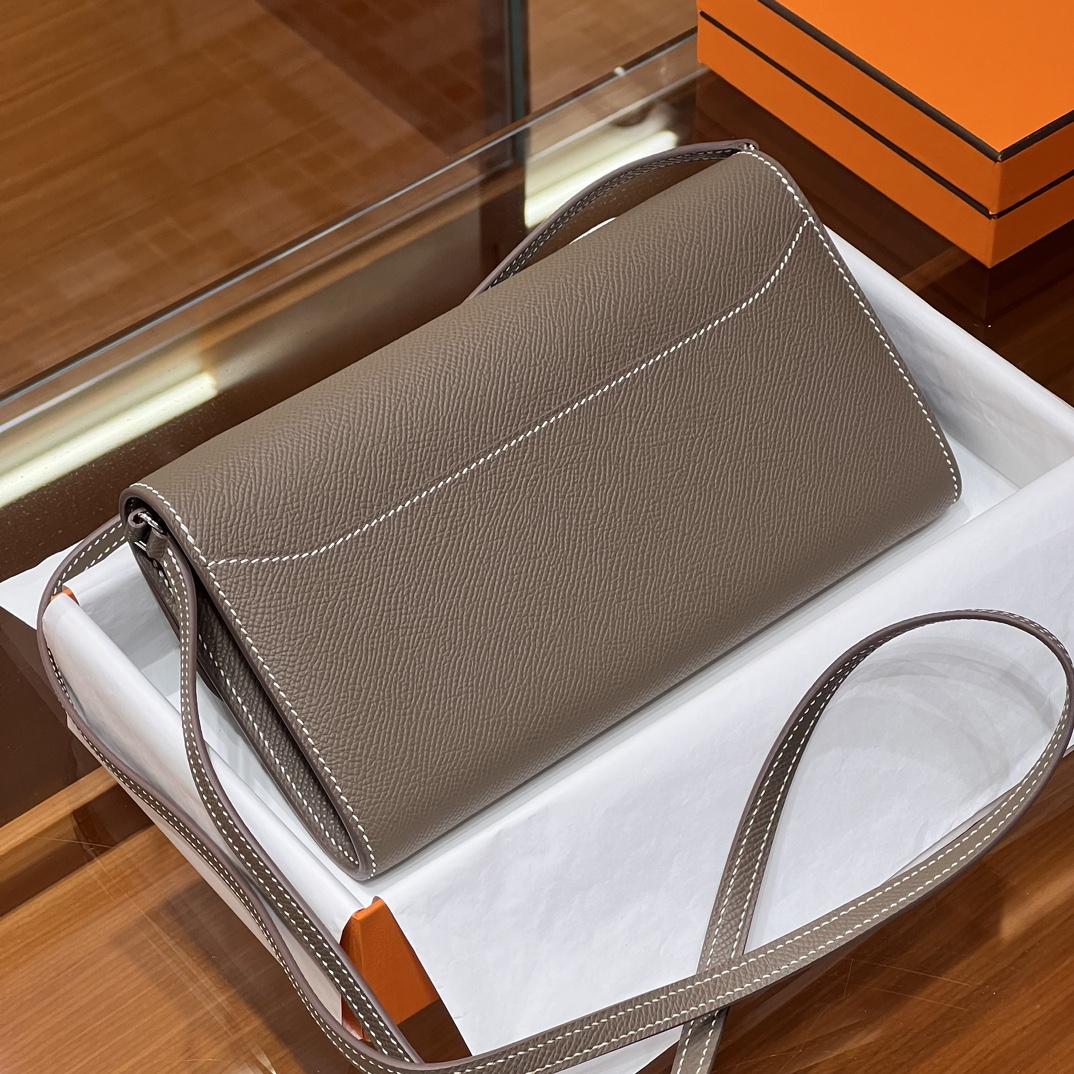 铂金女王 HERMES 爱马仕  Constance To Go Espom皮 19cm 8C Gri Elephant 大象灰 进口蜜蜡线 全手工制作