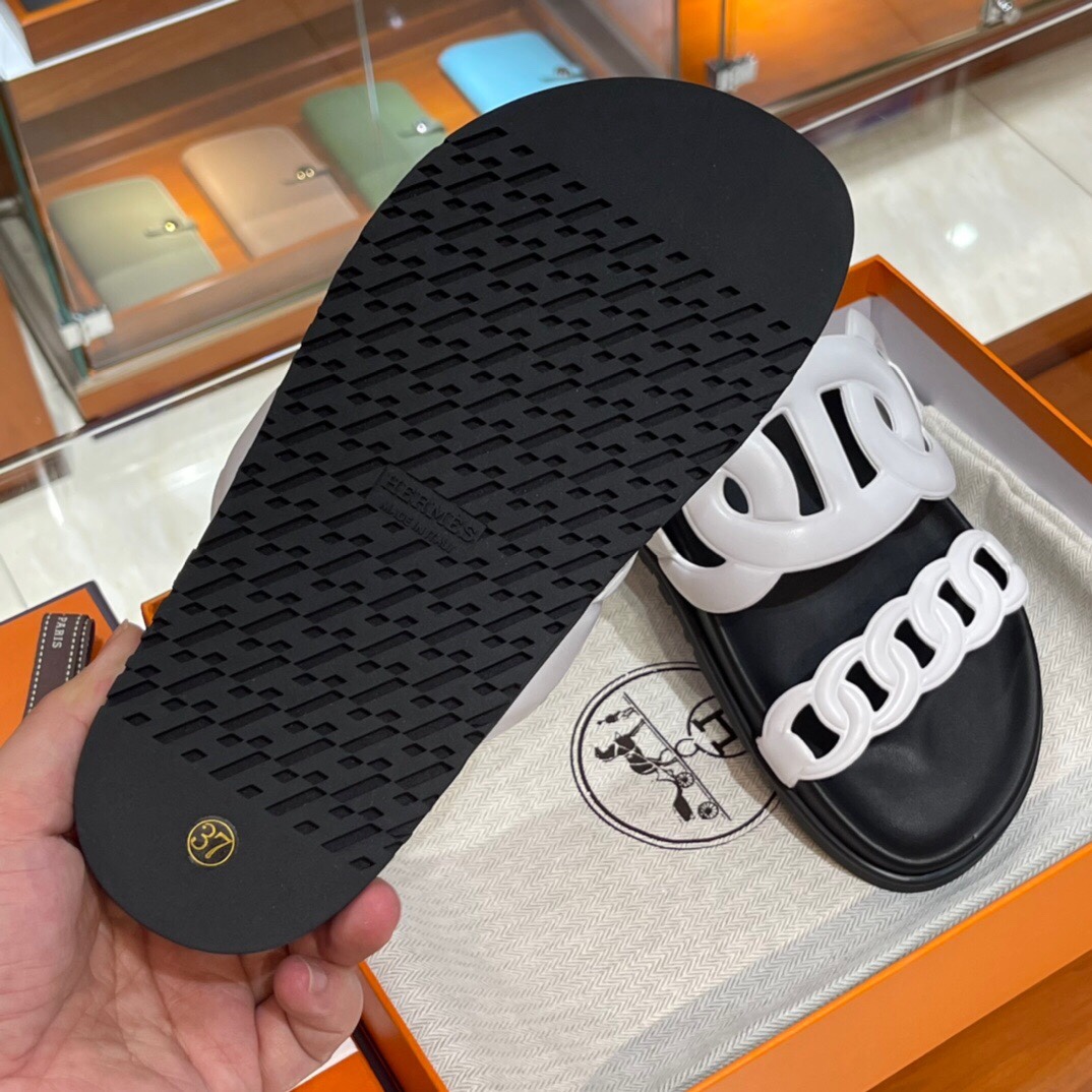 HERMES 爱马仕 猪鼻子拖鞋 34-41码 原厂同步 进口真皮大底 全手工制作 黑白拼