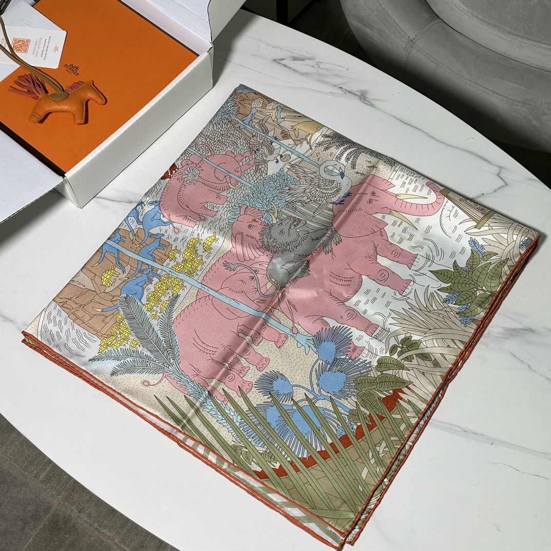 Hermes《动物狂欢》90x90cm 100%斜纹真丝 18mm【双面高定】专柜克重 精致手工卷边