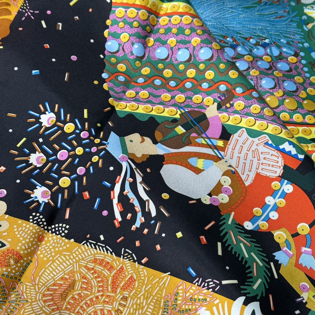 Hermes 2023春夏 New 《华服庆典》 90x90cm 100%斜纹真丝