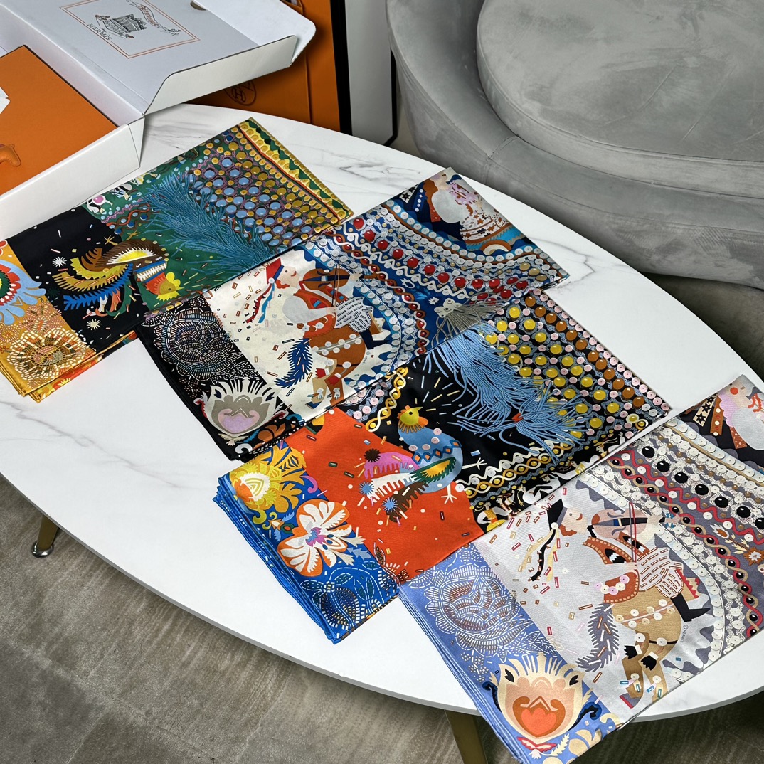 Hermes 2023春夏 New 《华服庆典》 90x90cm 100%斜纹真丝