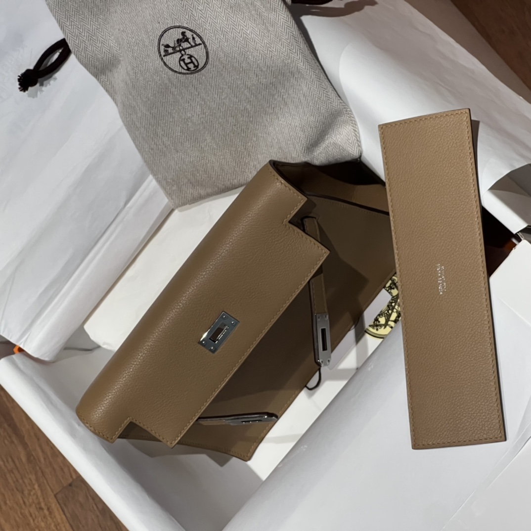 HERMES 爱马仕 Kellydanse 22cm evercolor 0M Chai 奶茶色 进口蜜蜡线 全手工制作