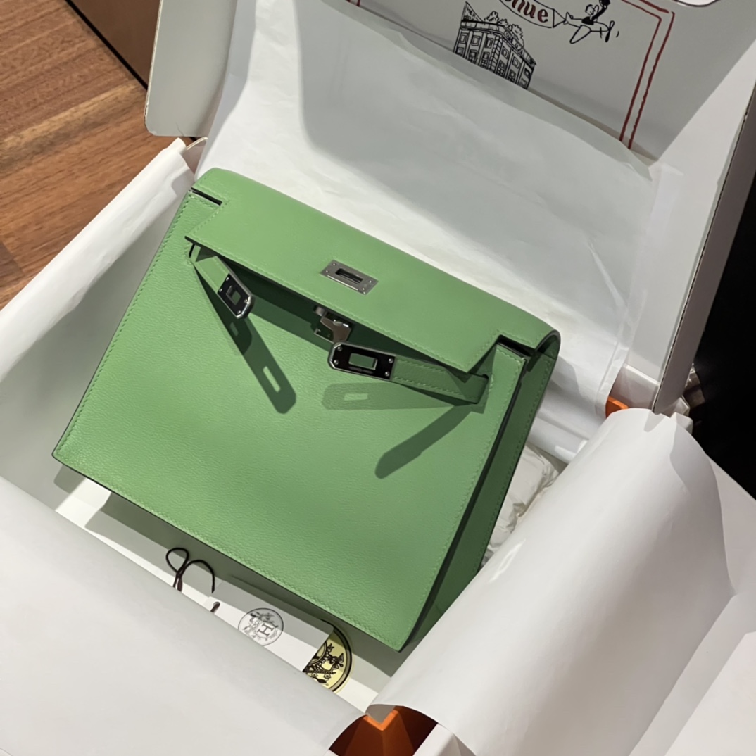 HERMES 爱马仕 Kellydanse 22cm evercolor 3I Vert Criquet 牛油果绿 进口蜜蜡线 全手工制作