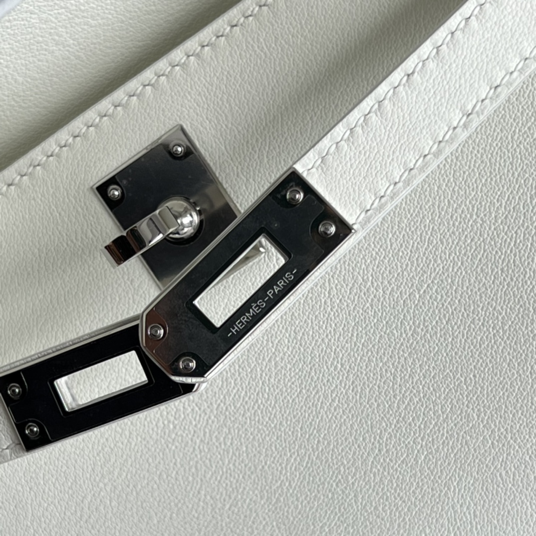 HERMES 爱马仕  MiniKelly 1 10 Craie 奶昔白 Swift 进口蜜蜡线 全手工制作