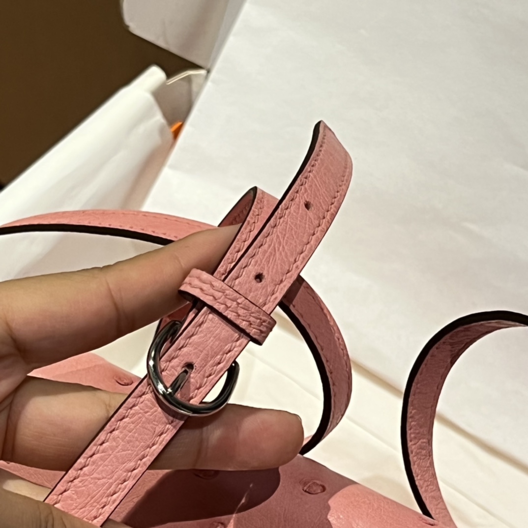 HERMES 爱马仕 Kellydanse 22cm Ostrich 鸵鸟皮 94 Terre Cuite 陶瓷粉 进口蜜蜡线 全手工制作