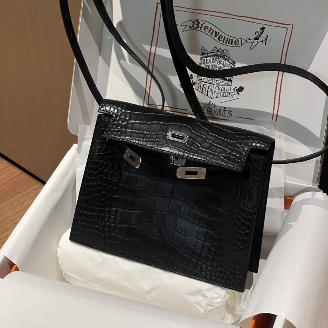 HERMES 爱马仕 Kellydanse 22cm Alligator 美洲鳄 89Nior 经典黑色 进口蜜蜡线 全手工制作