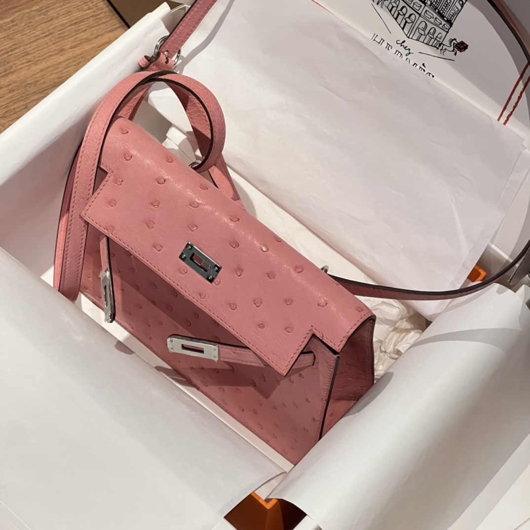 HERMES 爱马仕 Kellydanse 22cm Ostrich 鸵鸟皮 94 Terre Cuite 陶瓷粉 进口蜜蜡线 全手工制作